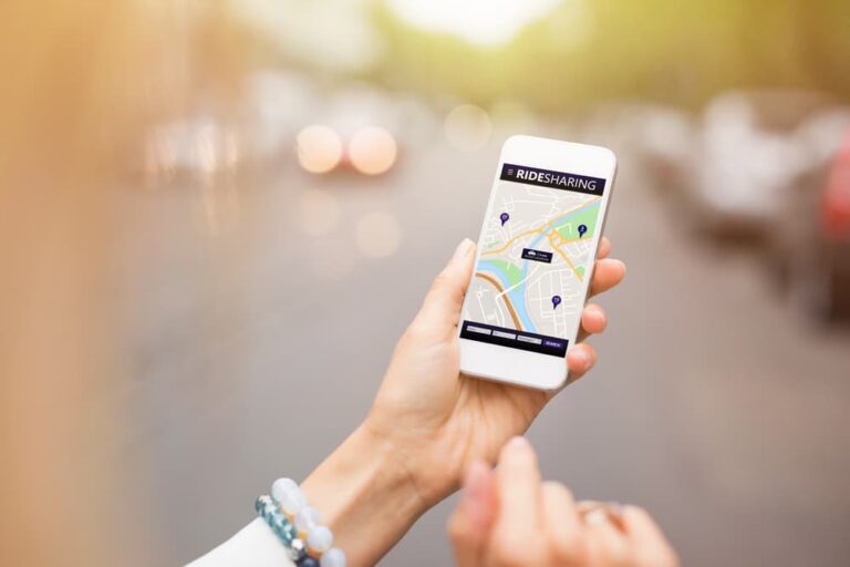 Rideshare app on mobile phone